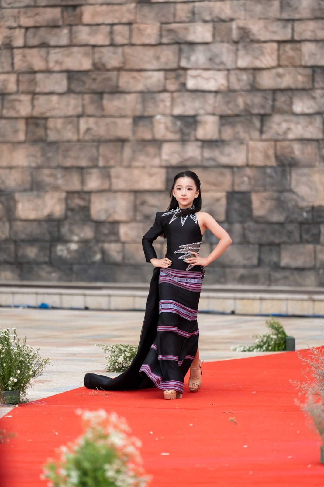 vedette-nhi-han-yu-trieu-vy7-1754535801.jpg